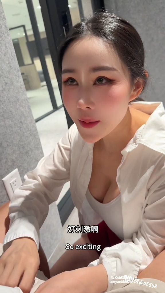 透明な色した少女のために三个洞都被塞满爽高清在线观看